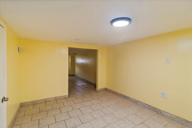 1922 N Central Park Avenue, Chicago, IL 60647