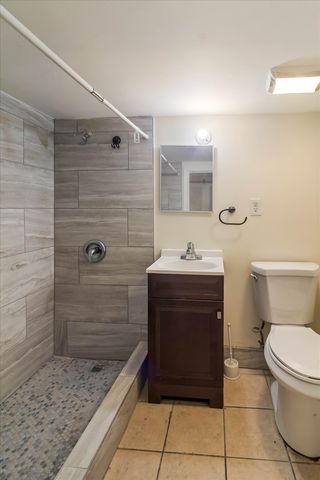 1922 N Central Park Avenue, Chicago, IL 60647