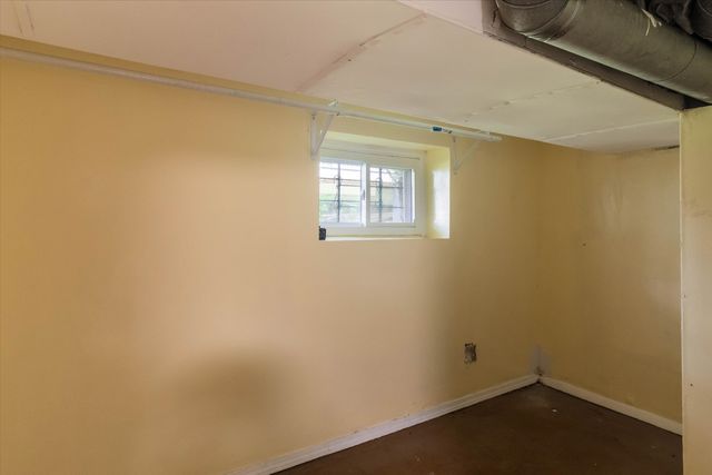 1922 N Central Park Avenue, Chicago, IL 60647