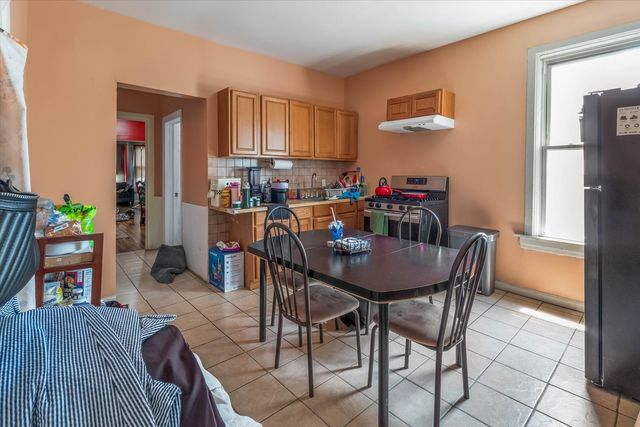 1922 N Central Park Avenue, Chicago, IL 60647