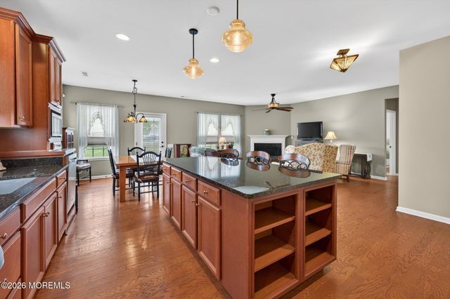 88 Aberdeen Lane, Manchester, NJ 08759