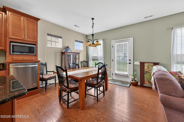 88 Aberdeen Lane, Manchester, NJ 08759