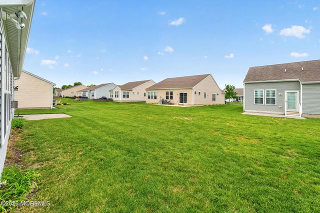 88 Aberdeen Lane, Manchester, NJ 08759