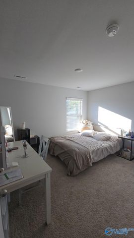 1114 Fountainview Drive SW, Hartselle, AL 35640