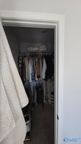 1114 Fountainview Drive SW, Hartselle, AL 35640