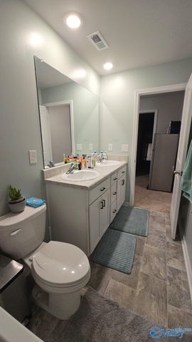 1114 Fountainview Drive SW, Hartselle, AL 35640