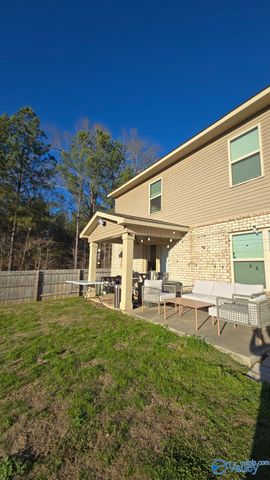 1114 Fountainview Drive SW, Hartselle, AL 35640