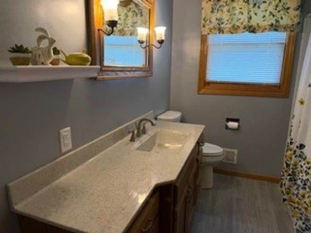 3883 Council Street NE, Cedar Rapids, IA 52402
