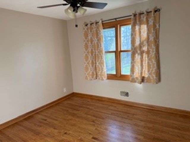 3883 Council Street NE, Cedar Rapids, IA 52402