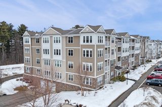 2 Francis Dr 301, Andover, MA 01810