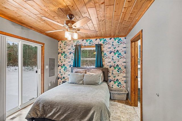 3921 S Laurel Drive, White Cloud, MI 49349