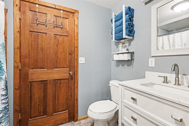 3921 S Laurel Drive, White Cloud, MI 49349