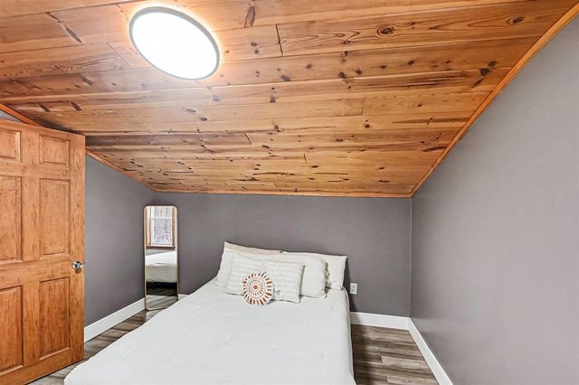 3921 S Laurel Drive, White Cloud, MI 49349