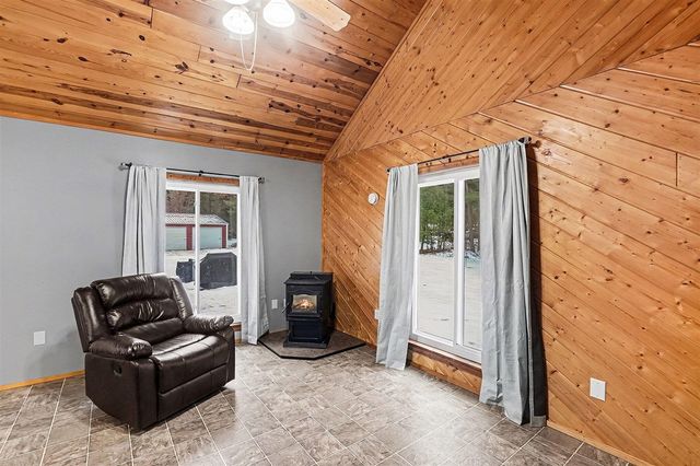 3921 S Laurel Drive, White Cloud, MI 49349