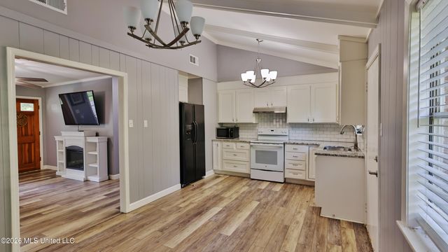 484 Saint Jude Street, Pearl, MS 39208