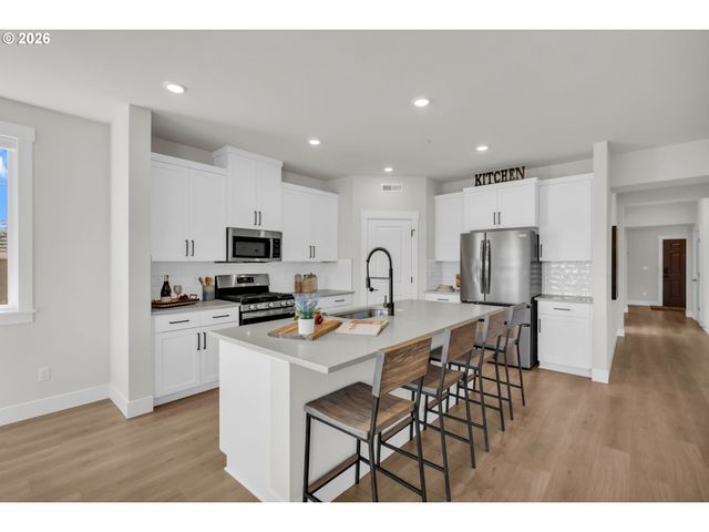 11693 Sw BARCELONA St, Wilsonville, OR 97070