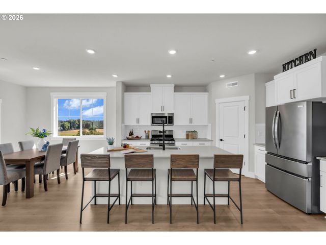 11693 Sw BARCELONA St, Wilsonville, OR 97070