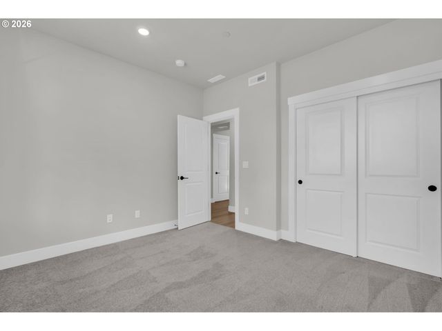 11693 Sw BARCELONA St, Wilsonville, OR 97070