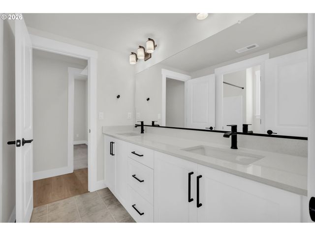 11693 Sw BARCELONA St, Wilsonville, OR 97070