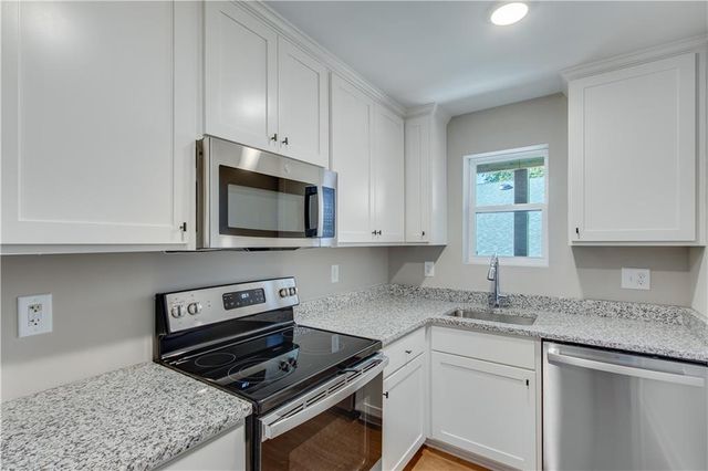 710 Jesse Jewell SE Parkways 110, Gainesville, GA 30501