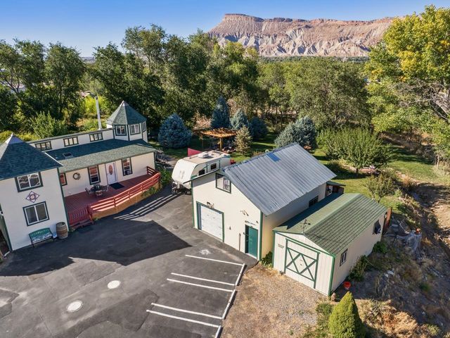 3694 F Road, Palisade, CO 81526