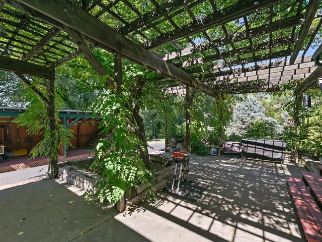 3694 F Road, Palisade, CO 81526