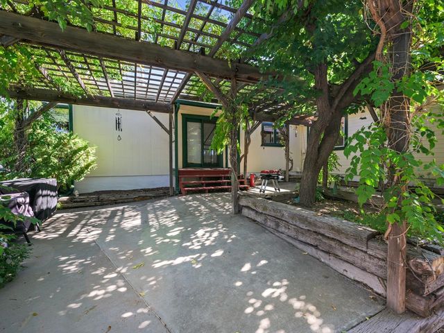 3694 F Road, Palisade, CO 81526