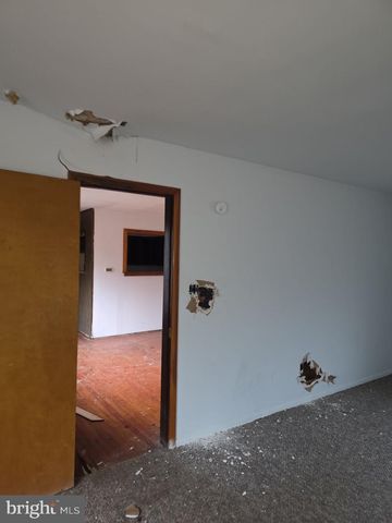 1930 MCCALL AVE, Mays Landing, NJ 08330