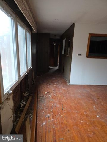 1930 MCCALL AVE, Mays Landing, NJ 08330