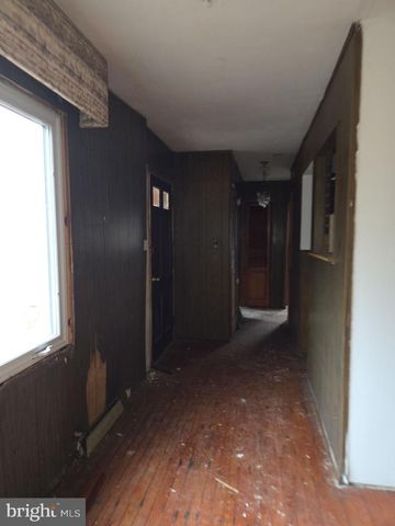 1930 MCCALL AVE, Mays Landing, NJ 08330