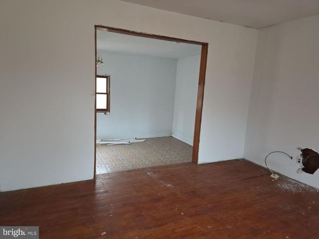 1930 MCCALL AVE, Mays Landing, NJ 08330