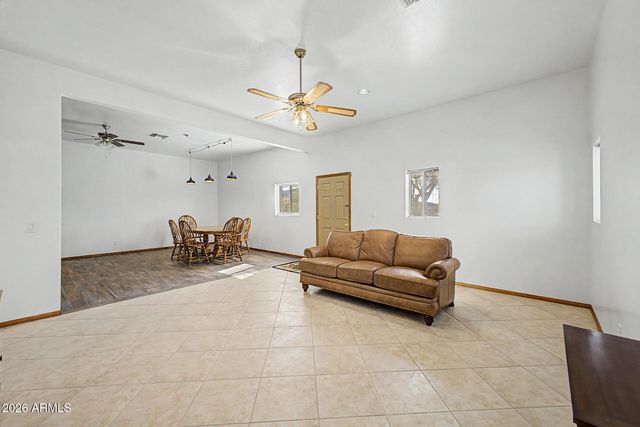 43211 N 16TH Street, New River, AZ 85087