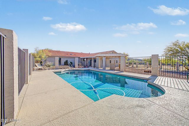 43211 N 16TH Street, New River, AZ 85087