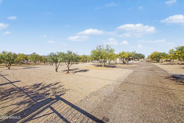 43211 N 16TH Street, New River, AZ 85087