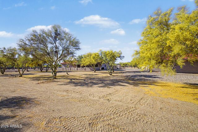 43211 N 16TH Street, New River, AZ 85087