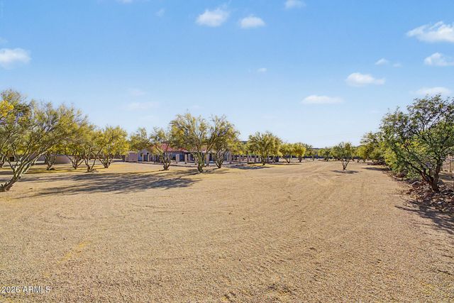 43211 N 16TH Street, New River, AZ 85087