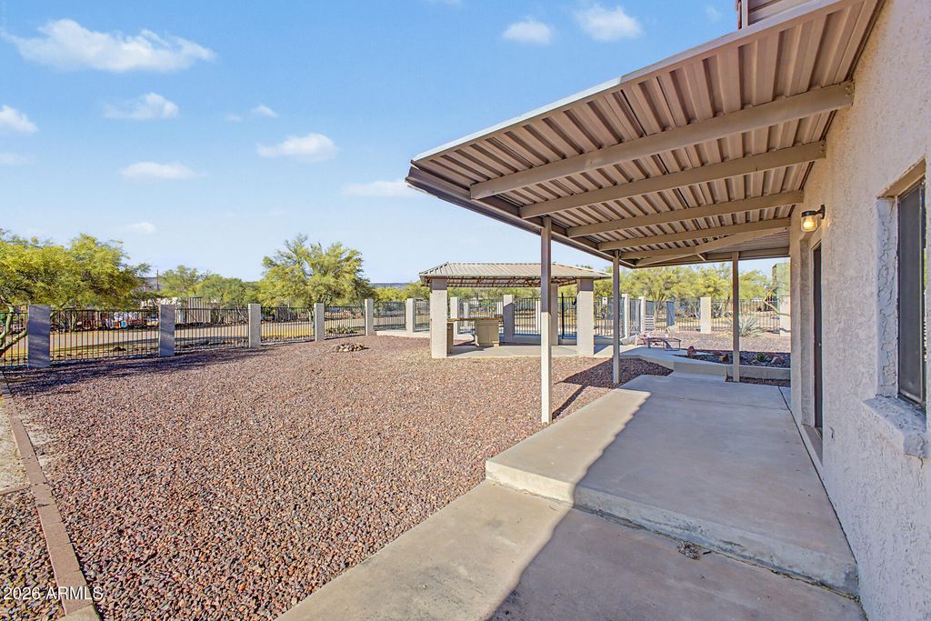 Image 15 of property listing at 43211 N 16TH Street, New River, AZ 85087