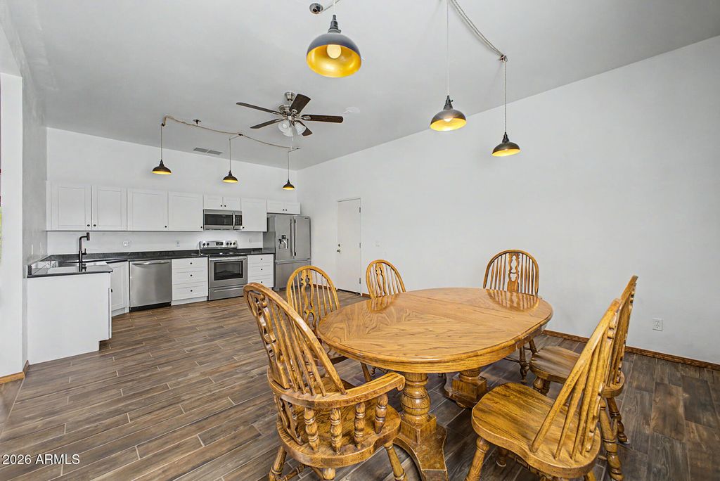 Image 20 of property listing at 43211 N 16TH Street, New River, AZ 85087
