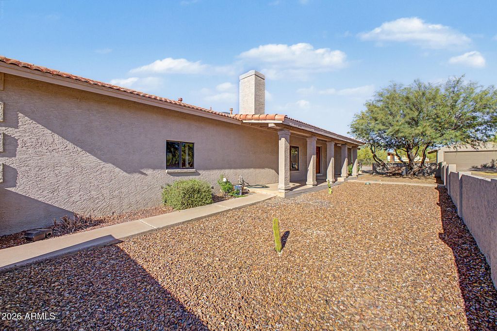 Image 40 of property listing at 43211 N 16TH Street, New River, AZ 85087