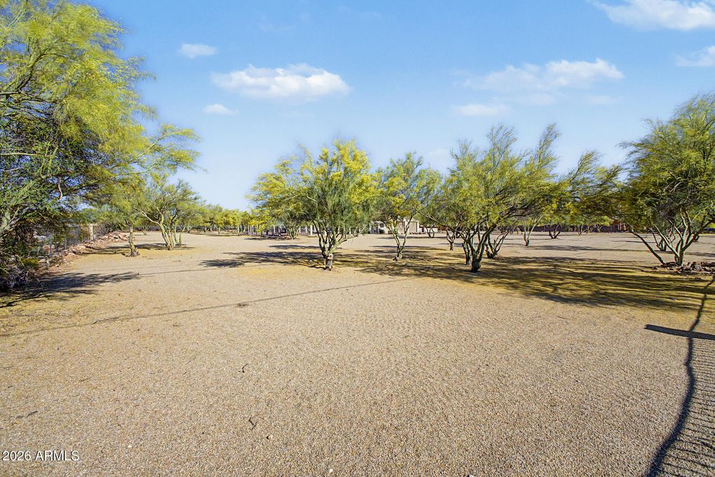 Image 50 of property listing at 43211 N 16TH Street, New River, AZ 85087