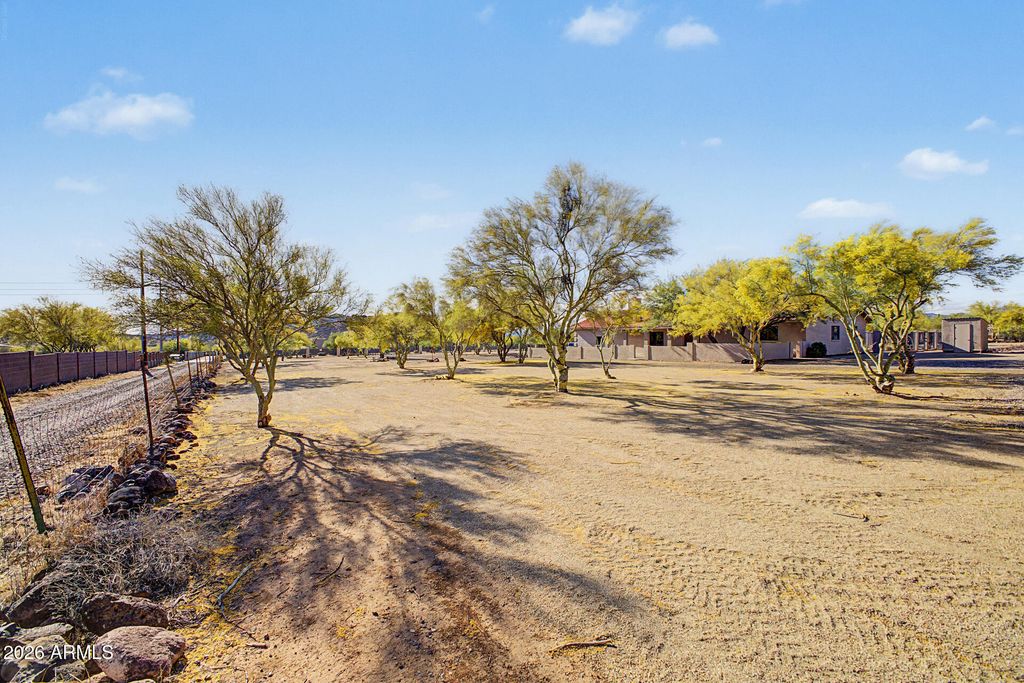 Image 52 of property listing at 43211 N 16TH Street, New River, AZ 85087