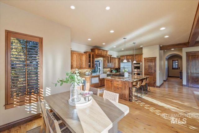 1479 W Oakhampton Dr, Eagle, ID 83616