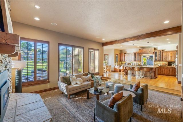 1479 W Oakhampton Dr, Eagle, ID 83616