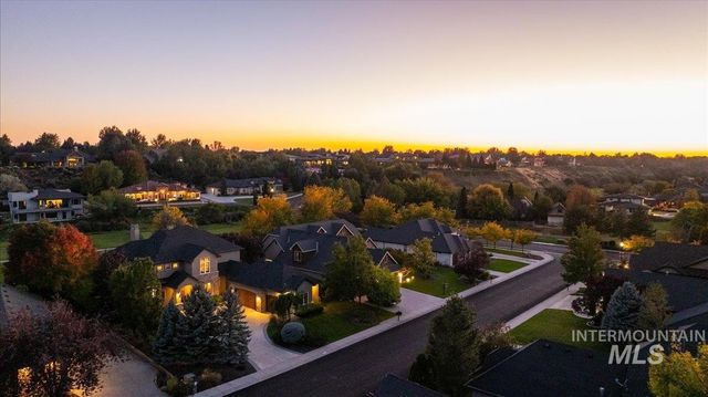 1479 W Oakhampton Dr, Eagle, ID 83616