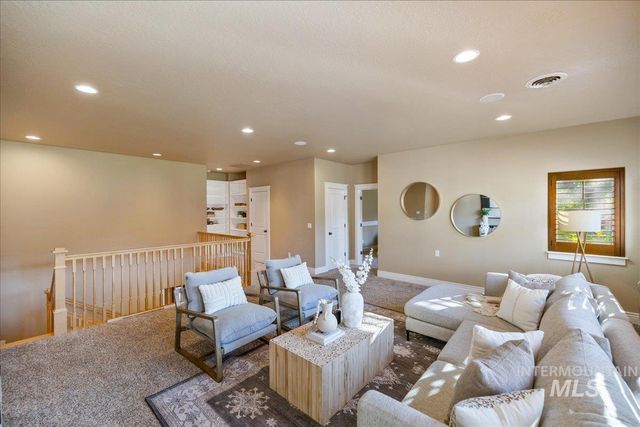 1479 W Oakhampton Dr, Eagle, ID 83616