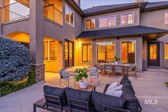 1479 W Oakhampton Dr, Eagle, ID 83616