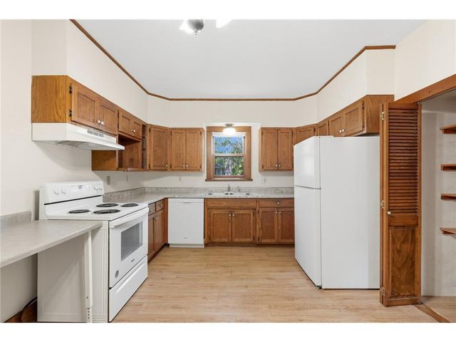 103 S 6th Street, River Falls, WI 54022