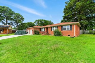 404 W Baylor CT, Chesapeake, VA 23324