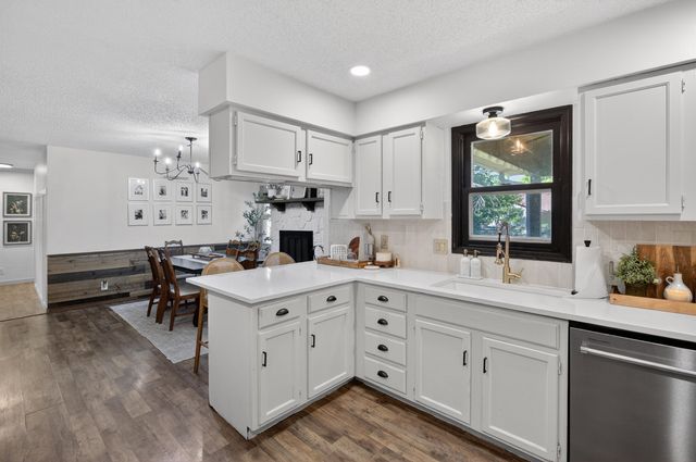 1509 N Westgate St, Wichita, KS 67212