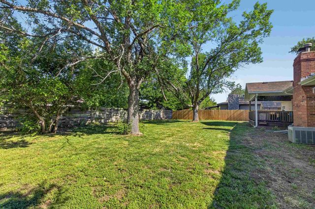 1509 N Westgate St, Wichita, KS 67212